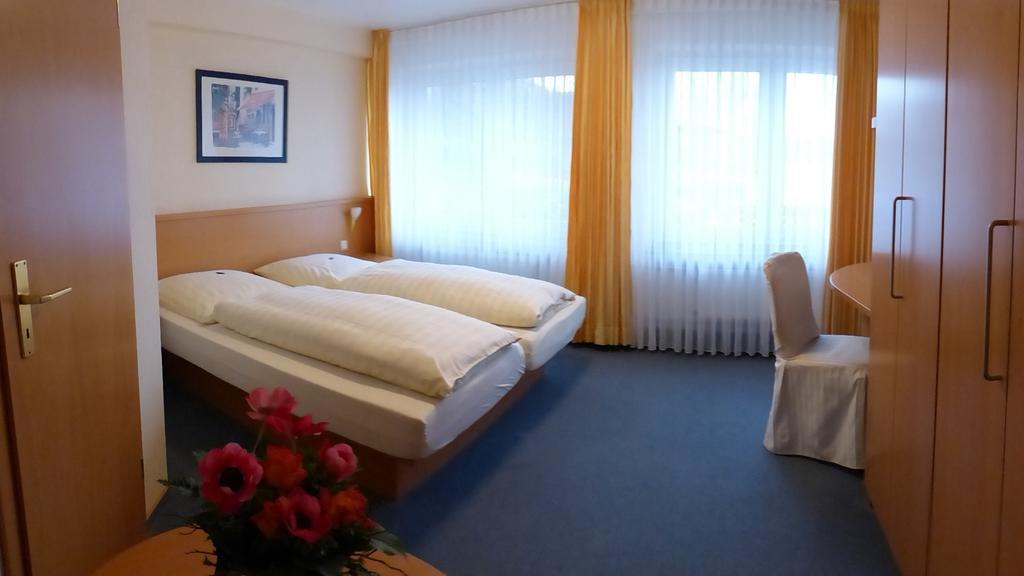 Mölln Restaurant Und Hotel Zum Weissen Ross חדר תמונה